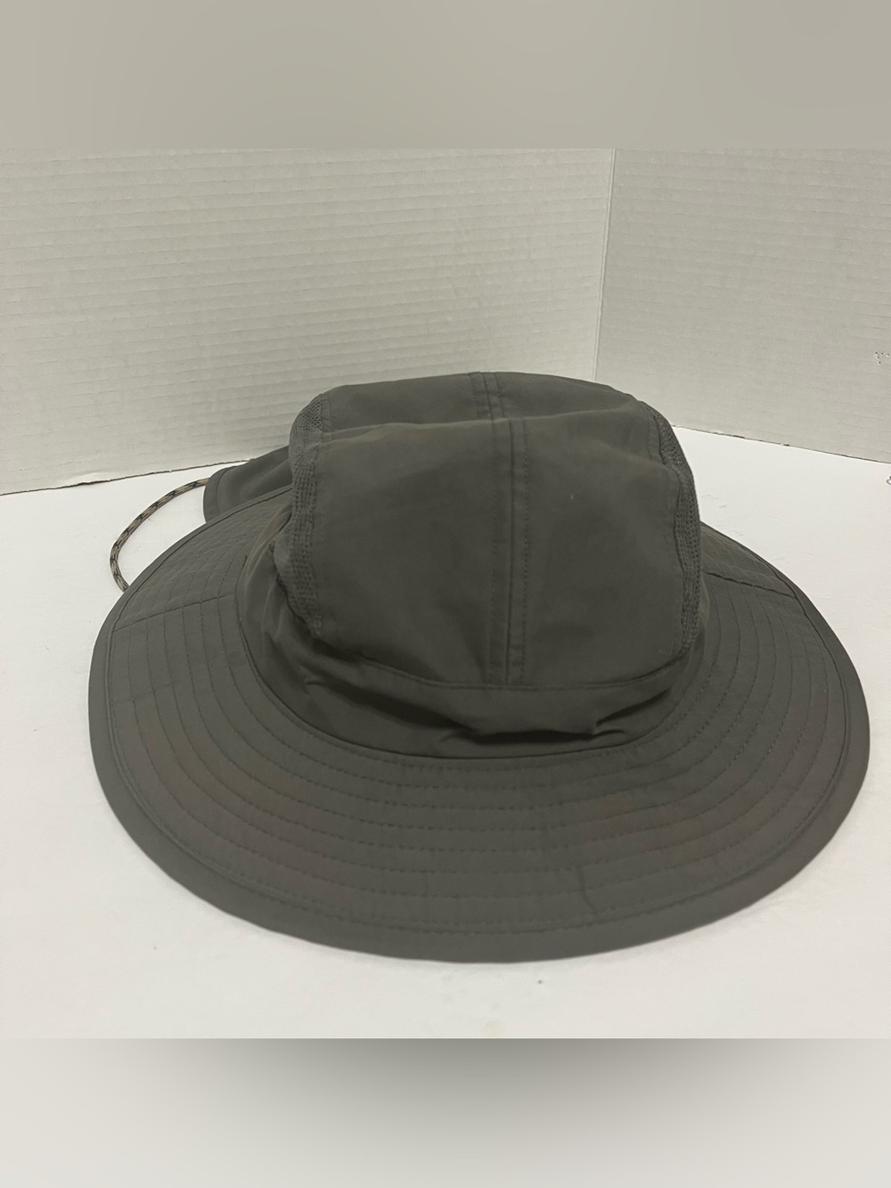 Wide-Brim Outdoor Sun Hat in Olive Green backflap fishing hiking cap